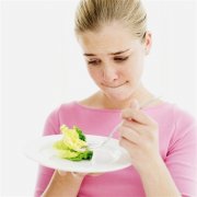 <b>女人节食减肥 小心减出肛裂</b>